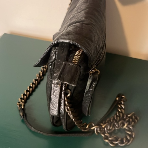 Maxon Collection Genuine Leather Black Crossbody Bag with Detachable Chain Strap - Picture 3 of 16